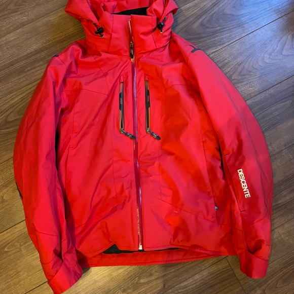 Men’s Descente Synthetically Insulated Ski Jacket - Very Good Used Condition - Picture 3 of 11